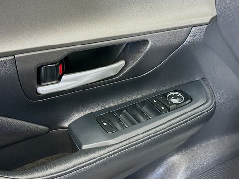 Used 2025 Toyota Grand Highlander AWD image 15