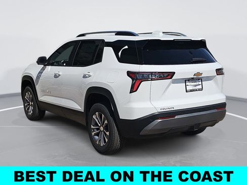 New 2026 Chevrolet Equinox LT w/ Safety and Technology Package FWD image 5