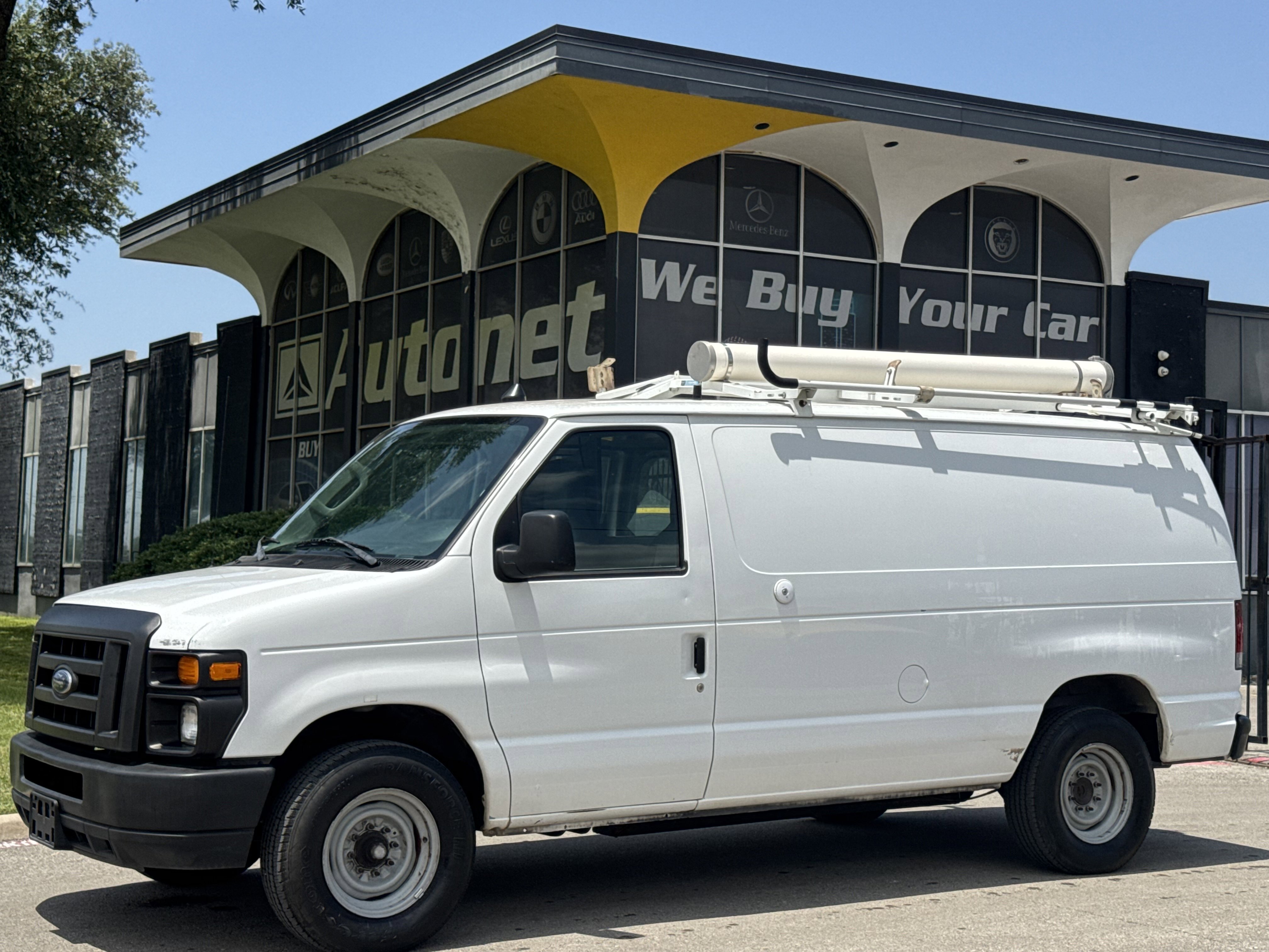 Used 2010 Ford E-250 and Econoline 250 RWD image 1