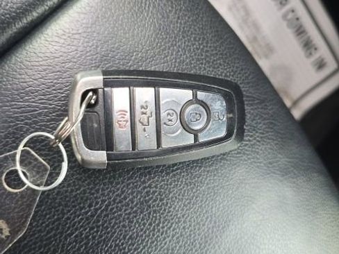 Used 2019 Ford F150 Lariat w/ Equipment Group 502A Luxury image 32