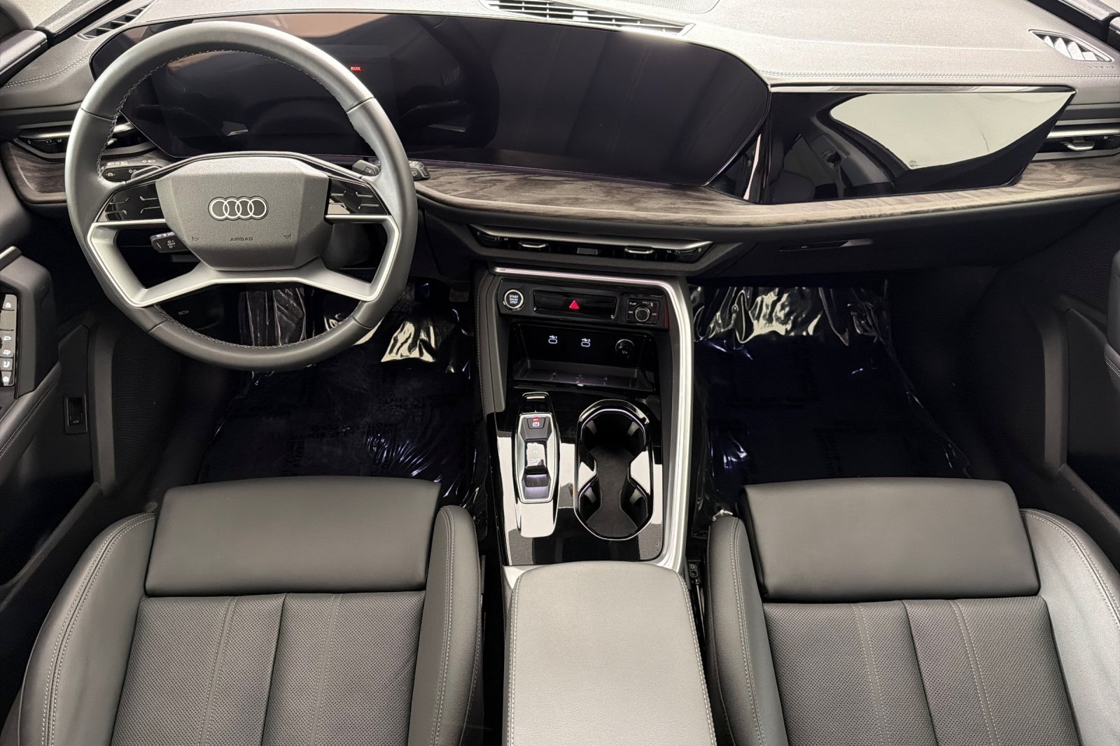 Used 2025 Audi Q5 Premium Plus w/ Premium Plus AWD/4WD image 12