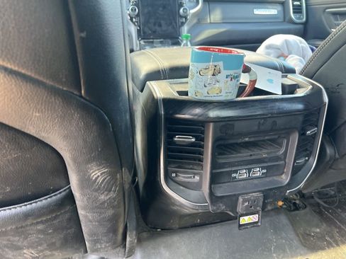 Used 2023 RAM 1500 Laramie AWD/4WD image 15
