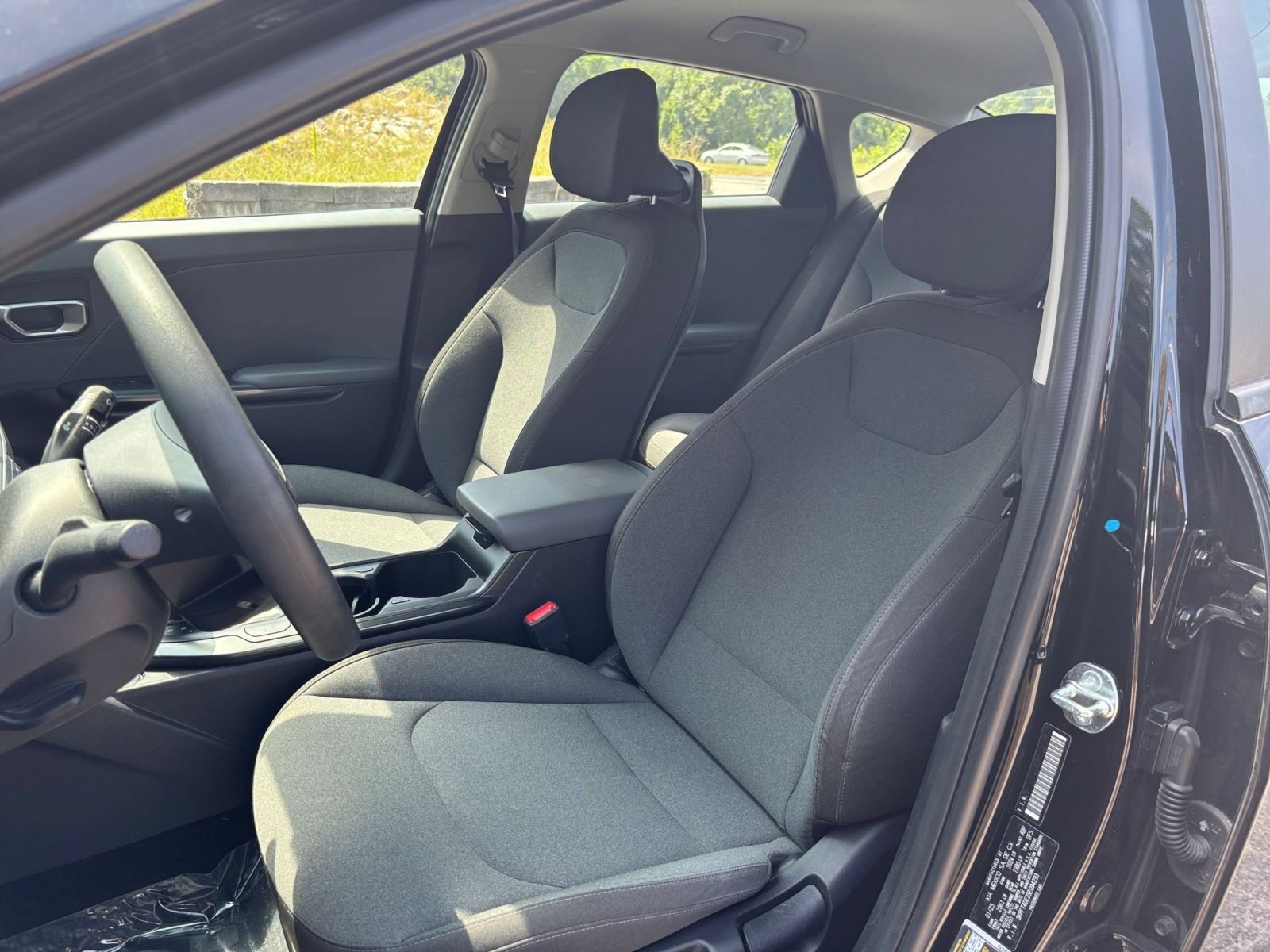Used 2025 Kia K4 FWD image 32