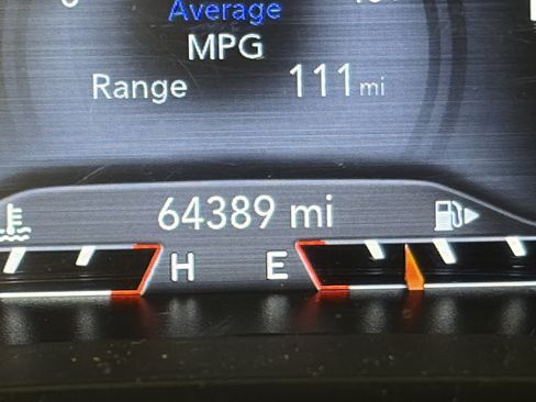 Used 2020 Jeep Cherokee Trailhawk AWD/4WD image 3