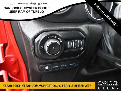 Used 2022 Jeep Wrangler Sahara image 15