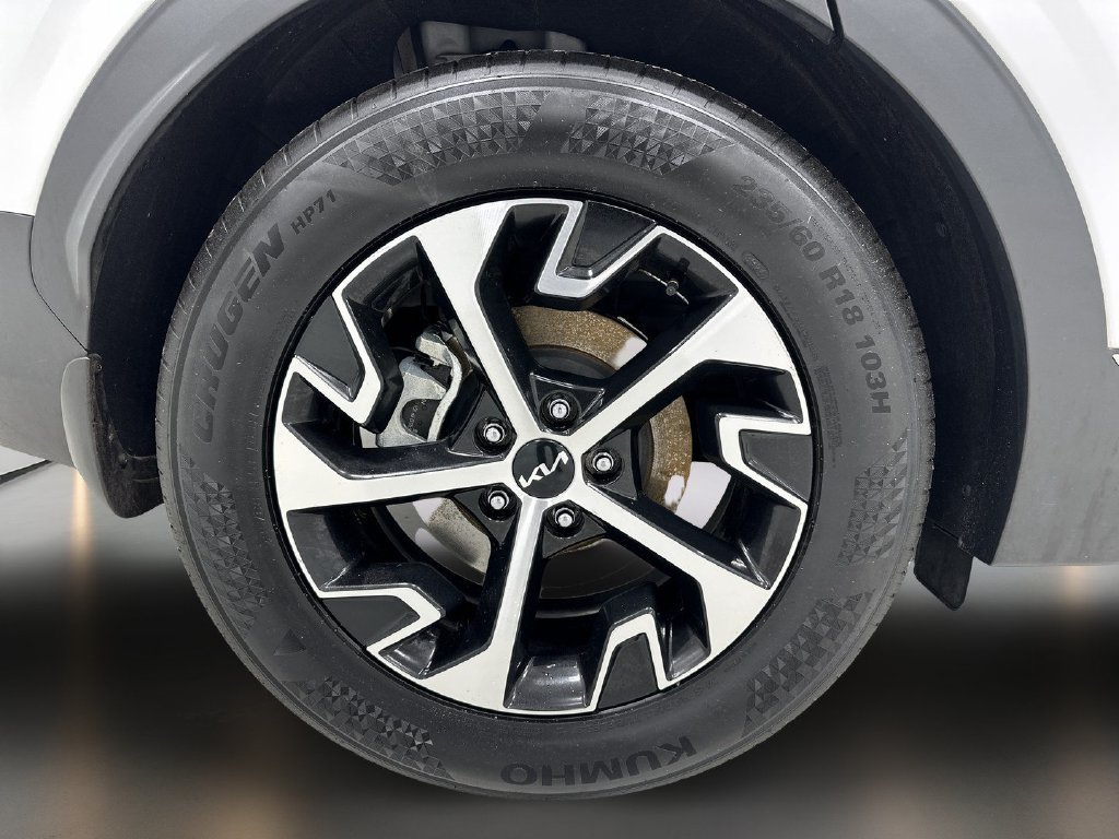 Used 2025 Kia Sportage EX FWD image 10