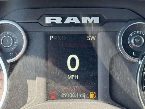 Used 2024 RAM 2500 Tradesman w/ Chrome Appearance Group AWD/4WD image 16