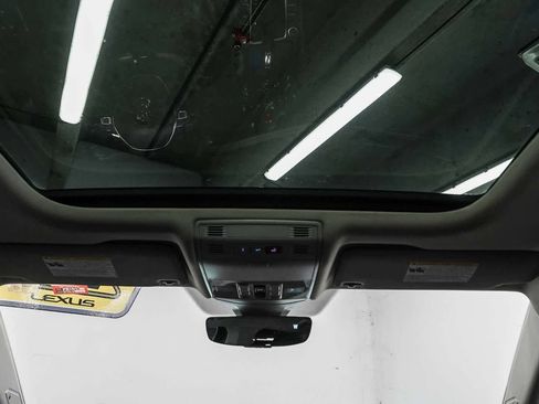 Used 2019 Volkswagen Jetta SEL FWD image 16