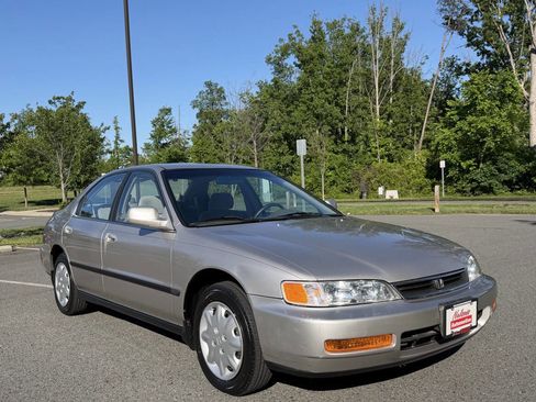 Used 1996 Honda Accord LX image 7