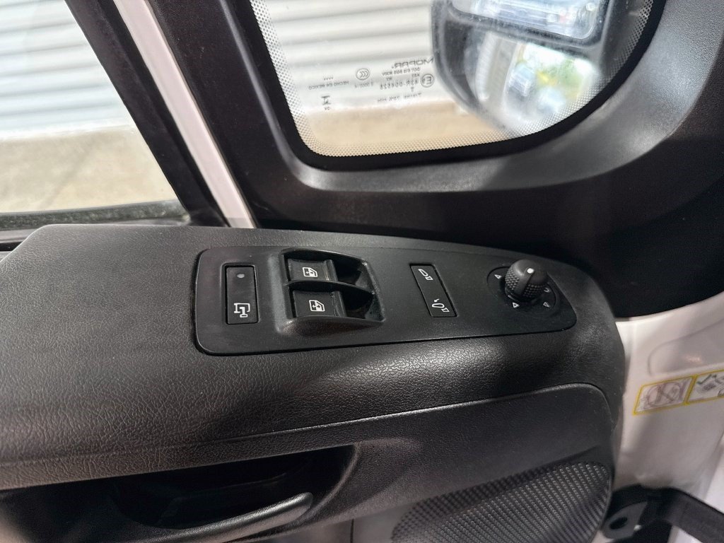 Used 2025 RAM ProMaster 2500 w/ Convenience Group FWD image 22