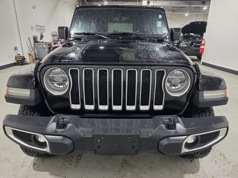 Used 2018 Jeep Wrangler Unlimited Sahara w/ Uconnect 4C Nav & Sound Group image 7