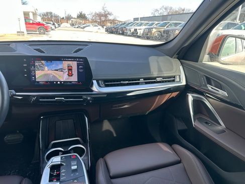 Used 2025 BMW X1 xDrive28i image 21