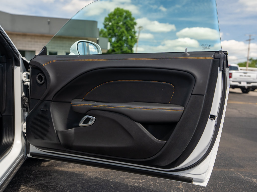 Used 2022 Dodge Challenger R/T Scat Pack RWD image 11