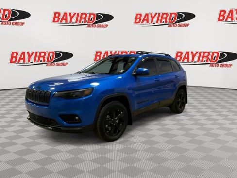 Used 2021 Jeep Cherokee Latitude Plus AWD/4WD image 4