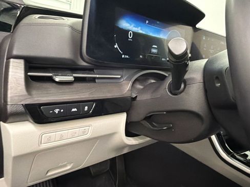 Used 2024 Kia Carnival SX image 37