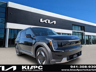 Used 2026 Kia EV9 Wind