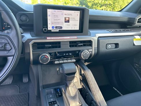 New 2026 Toyota Tacoma SR5 AWD/4WD image 17