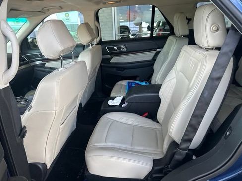 Used 2016 Ford Explorer Platinum AWD/4WD image 7