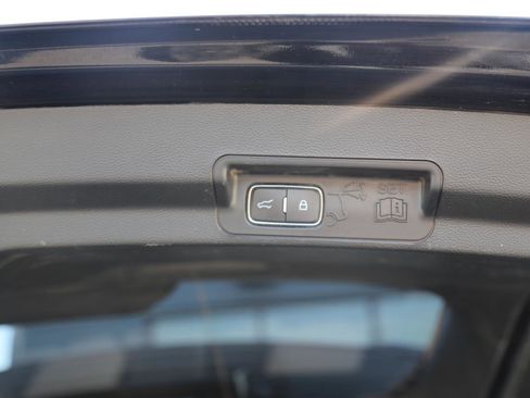 Used 2023 Ford Explorer XLT w/ Equipment Group 202A image 22