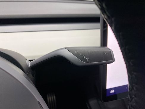 Used 2022 Tesla Model Y Performance image 26