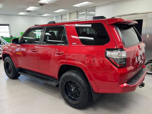 Used 2019 Toyota 4Runner SR5 image 23