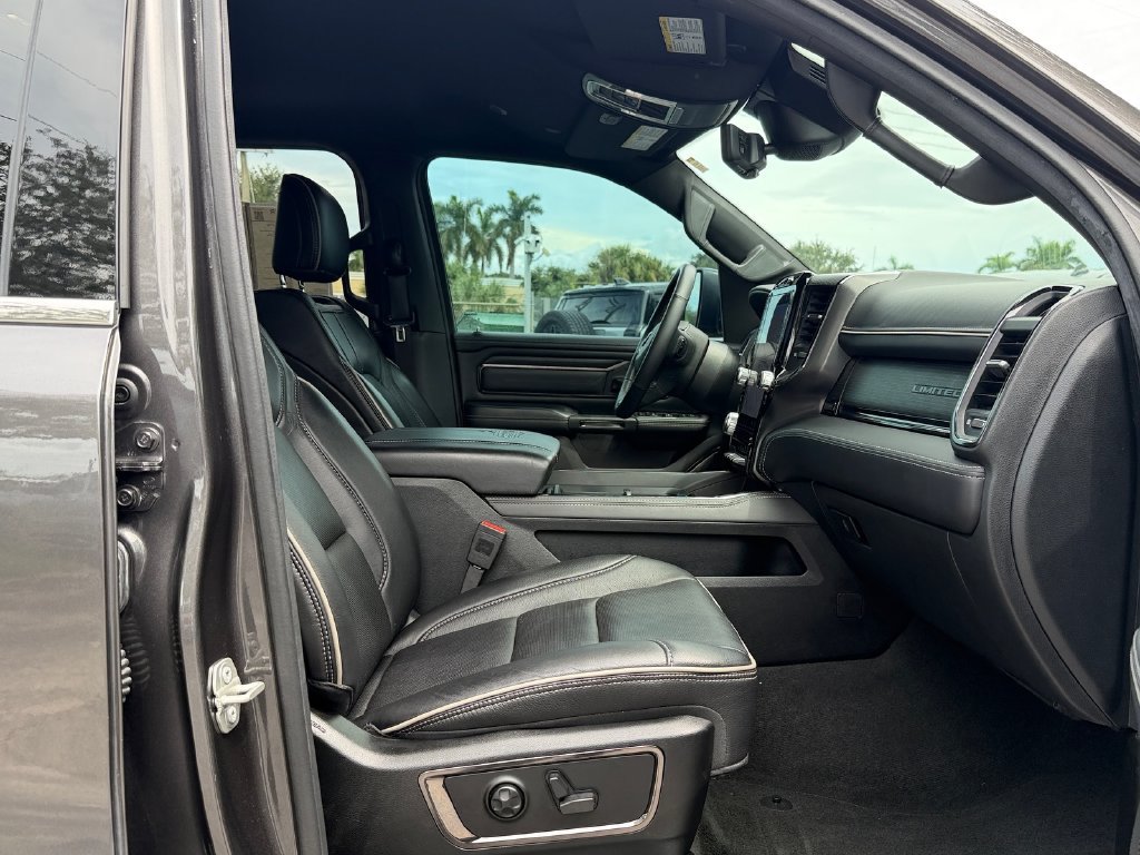 Used 2024 RAM 1500 Limited AWD/4WD image 17