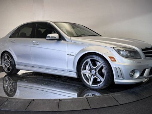 Used 2010 Mercedes-Benz C 63 AMG Sedan image 21