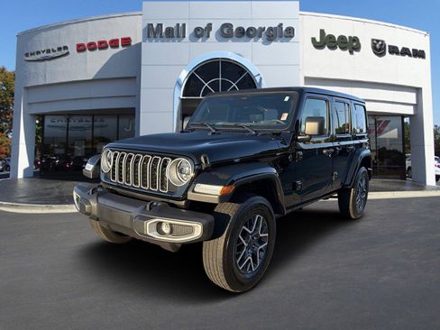 Used 2025 Jeep Wrangler Unlimited Sahara AWD/4WD image 1
