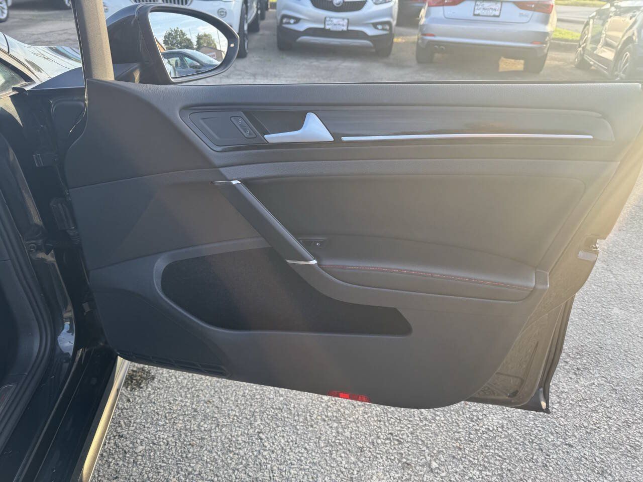 Used 2017 Volkswagen GTI Autobahn FWD image 14