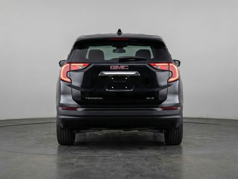 Used 2024 GMC Terrain SLE image 7