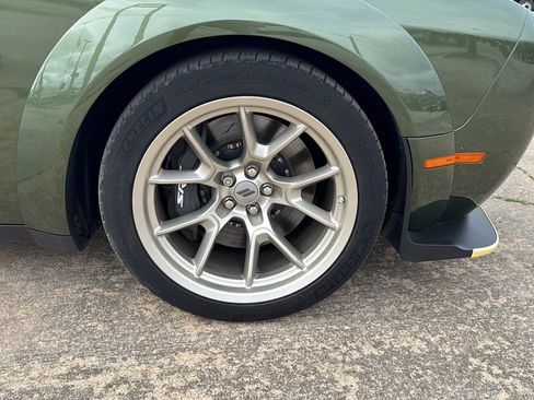 Used 2023 Dodge Challenger R/T Scat Pack RWD image 10