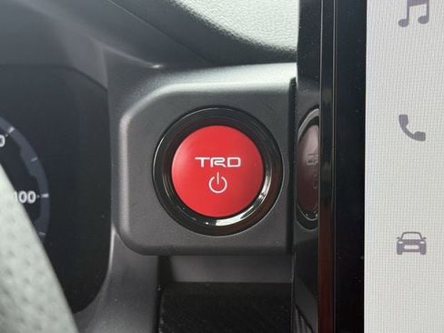 Used 2025 Toyota Tacoma TRD Pro AWD/4WD image 24
