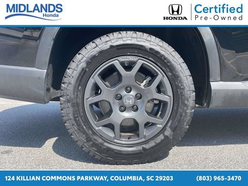 Certified 2025 Honda Pilot TrailSport image 7