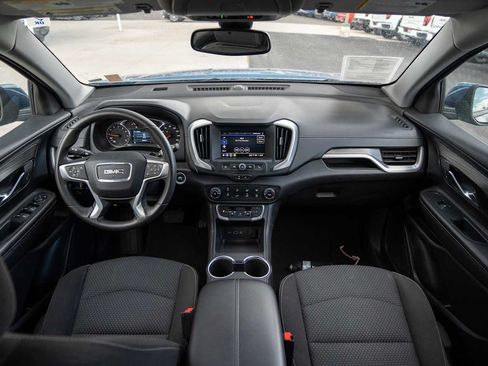 Used 2024 GMC Terrain SLE AWD/4WD image 14