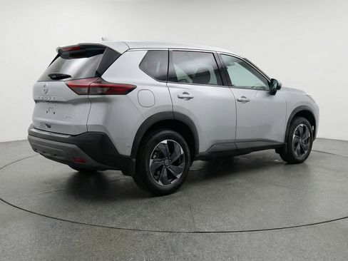 Used 2025 Nissan Rogue SV FWD image 9