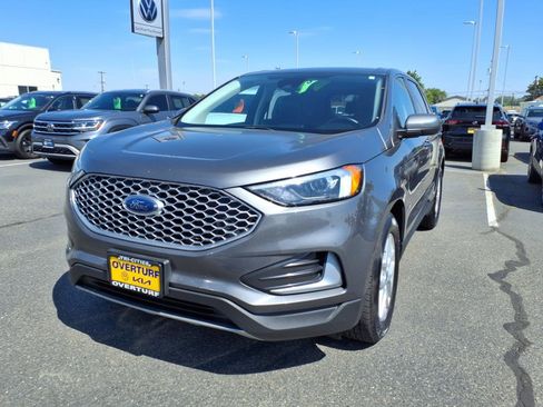 Used 2023 Ford Edge SEL image 3
