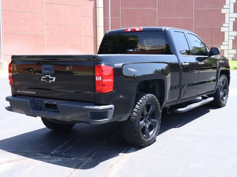 Used 2017 Chevrolet Silverado 1500 W/T w/ Black Out Edition RWD image 19