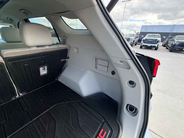 Certified 2022 GMC Terrain Denali w/ Denali Premium Package AWD/4WD image 24