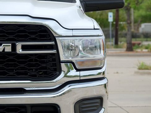 Used 2022 RAM 3500 Tradesman w/ Chrome Appearance Group image 6