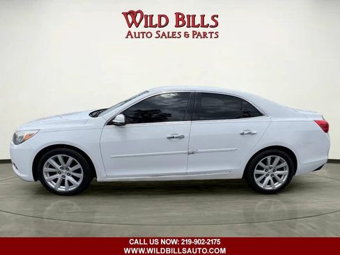 Used 2015 Chevrolet Malibu LT FWD image 4