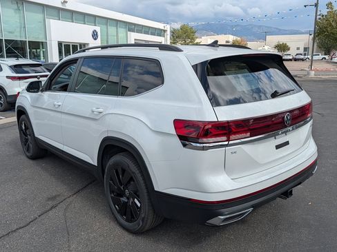 New 2026 Volkswagen Atlas SE image 6