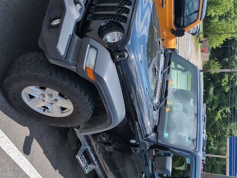 Used 2020 Jeep Gladiator Sport w/ Quick Order Package 24S AWD/4WD image 1