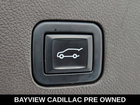 Used 2022 Cadillac Escalade ESV Premium Luxury AWD/4WD image 12