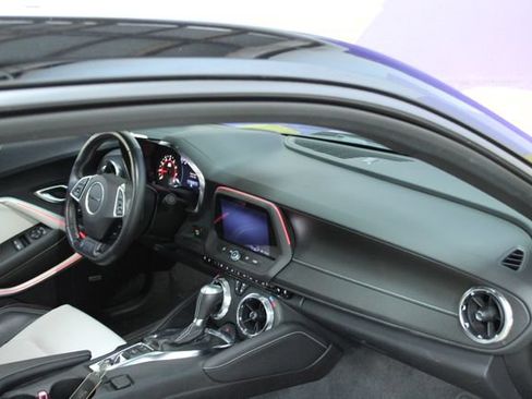 Used 2022 Chevrolet Camaro LT w/ RS Package RWD image 10