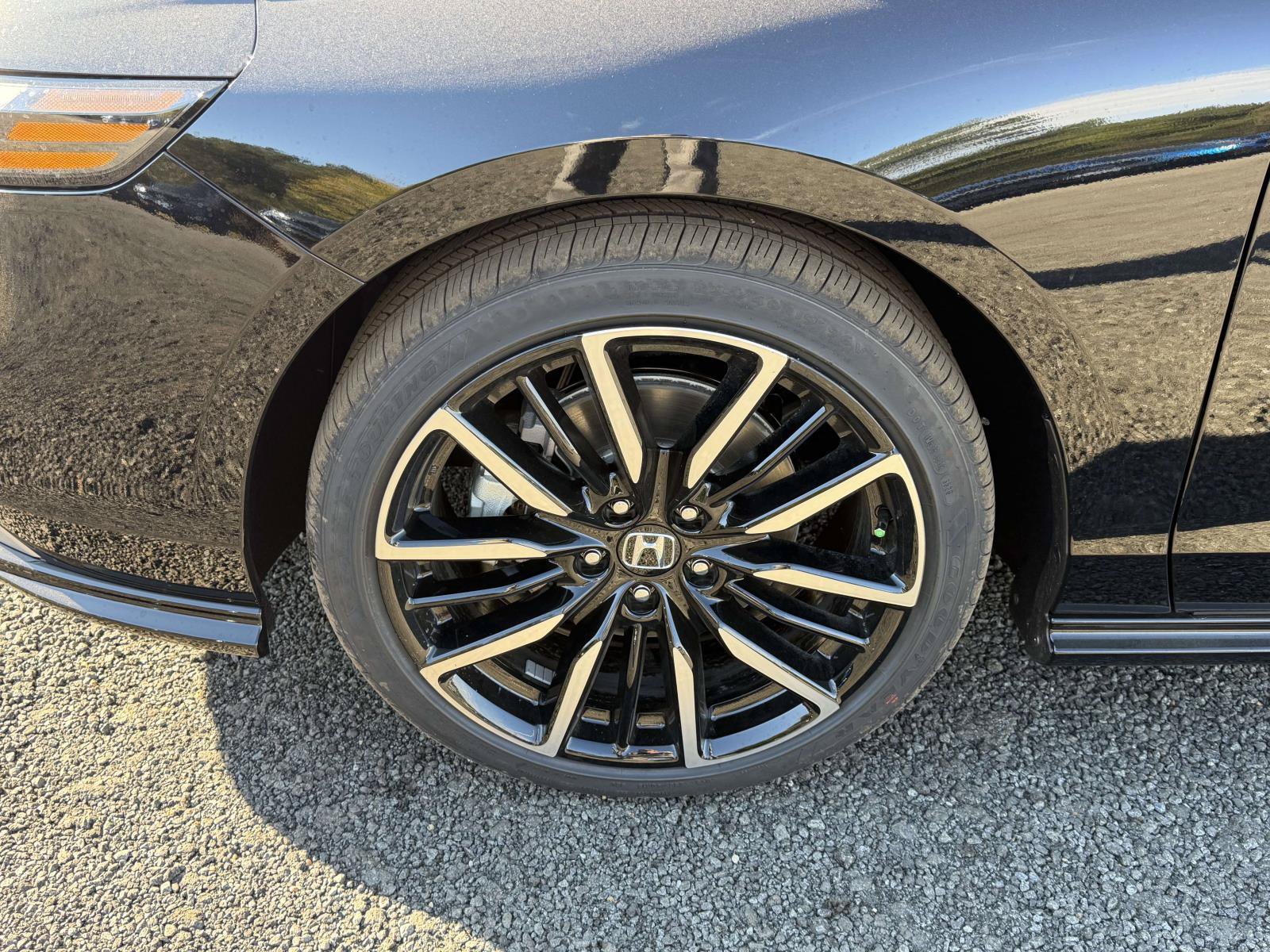New 2026 Honda Accord Hybrid Touring image 7