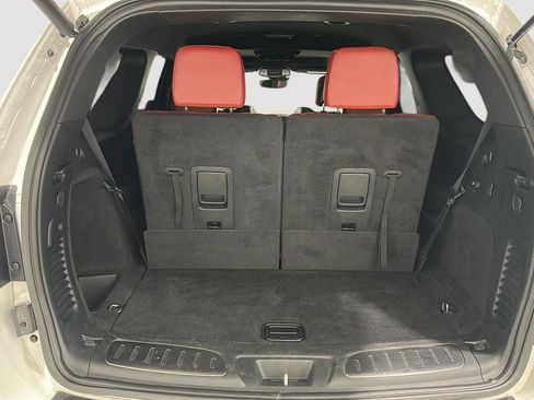 Used 2018 Dodge Durango SRT w/ SRT Interior Appearance Group image 24