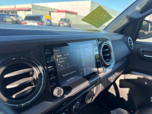 Certified 2022 Toyota Tacoma TRD Pro image 10