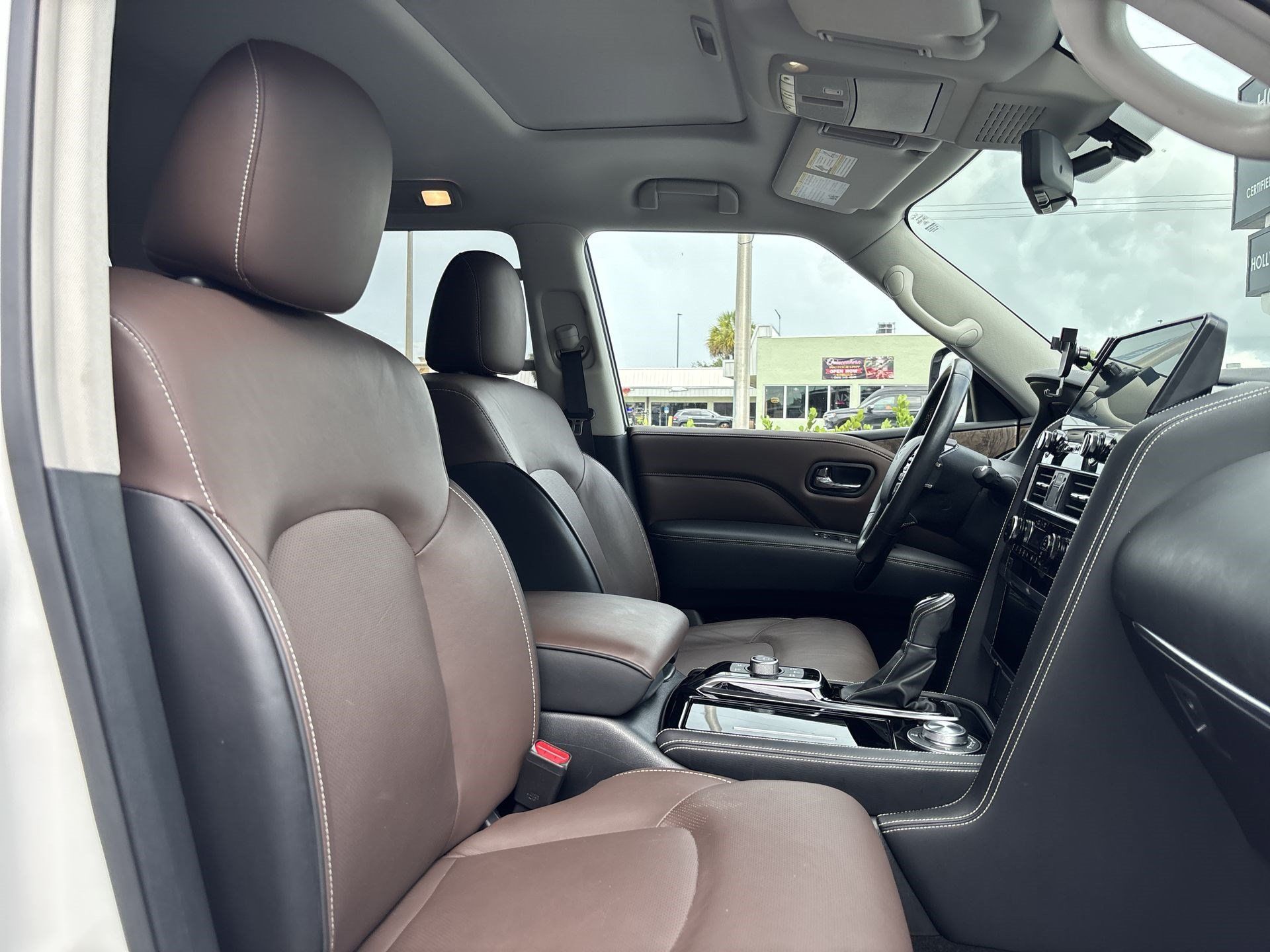 Used 2024 INFINITI QX80 Premium Select w/ Cargo Package AWD/4WD image 23