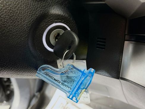 Used 2021 Toyota Tacoma SR5 image 23