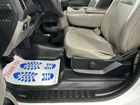 Used 2017 Ford F250 XL RWD image 9